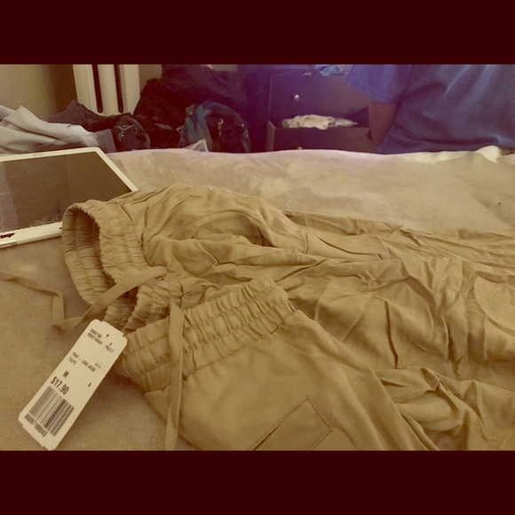 Taupe Pants MC Hammer style - Picture 1 of 2